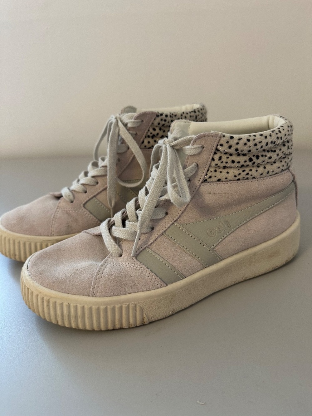 Gola Baseline Savanna Hi-Top Sneakers in White and Cheetah Print | Size 7 - Picture 2 of 8